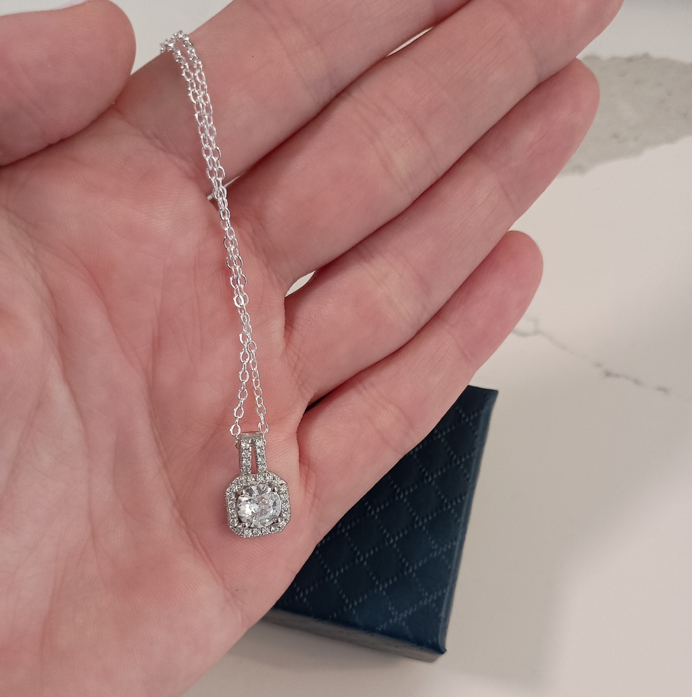 New Moissanite 925 Sterling Silver. Beautiful Gift ๐ No Pass - Picture 6 of 7